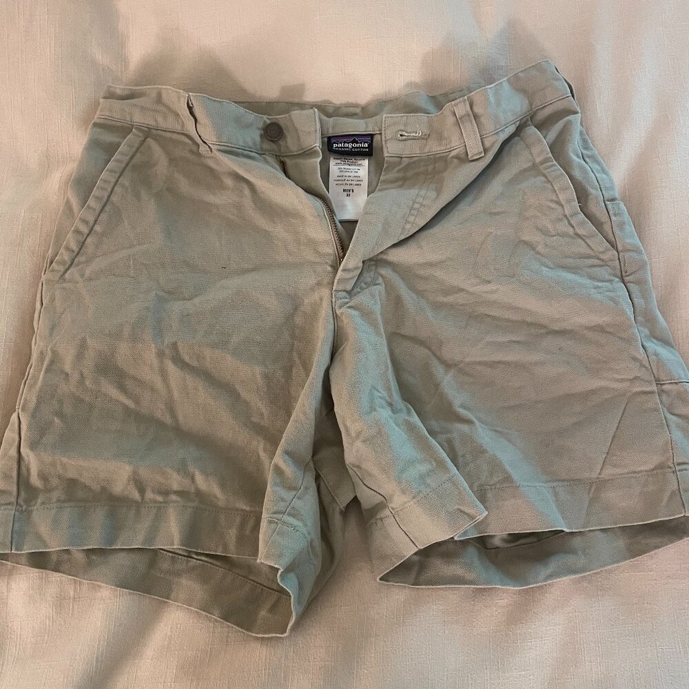 Patagonia Men’s Flat Front Shorts - Light Khaki